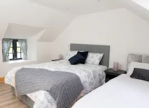 Shannon Castle Holiday Cottages Type C - Image 4