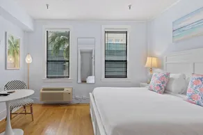 StepsToBeach/Dining/Retreat 2br - Image 5