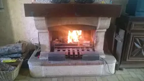 et hus omgivet af natur - Image 2