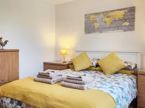 3 bedroom accommodation in Plains, near Glasgow - Image 5