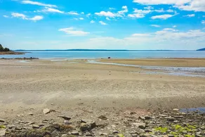 Sun, salt and sand @ Heart Rock House! Private beach/8 min drive to Belfast! - Image 5