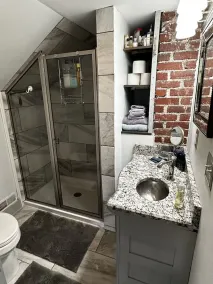 3rd floor loft apt w historic charm + modern finishes, 1500 block of Lee St East - Image 3