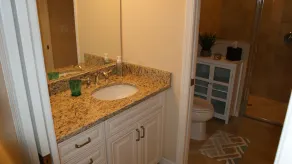 Olé Lely, Corner 2 Bedroom, 2 Bath, Sleeps 6. Professionally Decorated.1st Floor - Image 5