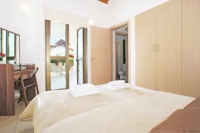 LOUISA - Villa 2 chambres dans la zone côtière d'Ayia Thekla - Image 3