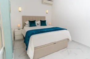 2 Bedroom Villa in Landscaped Gardens - Image 2