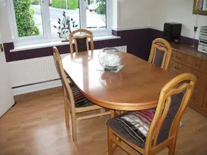 Highworth Bed & Breakfast - Image 2