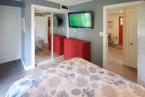 Beautiful  3 Bedroom 2 Bath Renovated Cottage in the heart of Historic Bayfield Village - Image 5