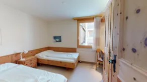 Ansprechende und helle 3-Zimmerwohnung mit wunderschöner Berg- und Seesicht. - Image 4