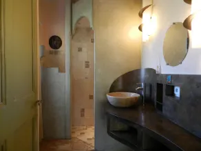 Maison d'Artiste calme et colorée au coeur du Luberon - Image 2