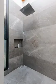 Increíble y amplia casa con jardín y alberca - Image 4