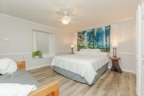 Adventure Lodge - Workers Welcome Convenient & Clean - Image 5