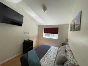 Quiet 2 Bedroom House - Image 3
