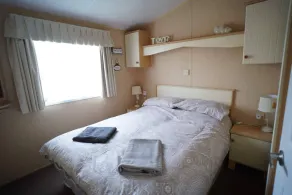 Caravan - Sleeps 6 - Pets Ok - Parking - Pool - Image 5