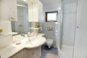 Villa Vesna Groznjan, encantadora villa de piedra con piscina climatizada - Image 2