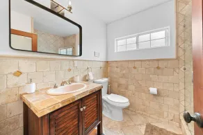 Spanish Oasis Villa with detached Full Guest House - Image 4