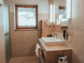 Double room, shower, WC, deluxe with half board - Landhotel Gressenbauer - Image 3