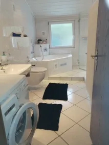 Quiet, spacious maisonette apartment (6pers.) 2bathrooms, 2balconies 30km to Heidelberg  - Image 2