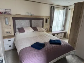 Luxury 2 Bedroom van linen included Pets go Free - Image 5
