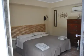 Hillside villa med pool - Image 2