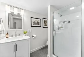 Private and Quiet Couples Escape, New Construction, Décor, and Furnishings, Gorgeous Deck & BBQ - Image 2