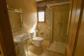 Self catering Masia l'Arà til 16 personer - Image 2