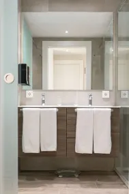 THE MIRROR & SPA by Elegant Residences - Image 5