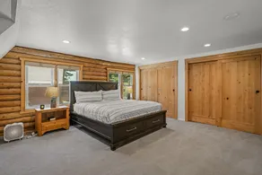 Tahoe Donner Charming Mountain Log Cabin - Image 5