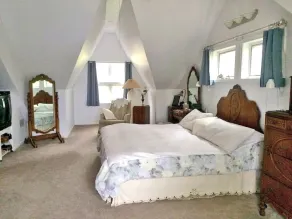 Escape to your private lakeside estate! Family & dog friendly, wildlife viewing! - Image 5