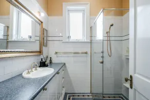 The Red Door: Expansive Home Pool 4 BR w Ensuites - Image 3