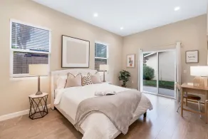 4B4BCharming Designer House 24HSelf CheckIn Free P - Image 3