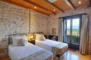 Villa Fioretta - Four Bedroom Villa, Sleeps 8 - Image 5