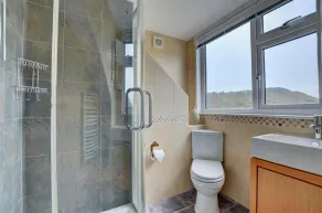 Highview, Lee - Six Bedroom House, 12 sovepladser - Image 4