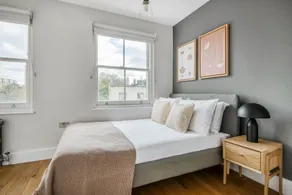 Modern Waterloo 2BR open plan with Balcony on Lower Marsh, by Blueground - Image 5