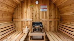 Family Friendly Retreat Near Monterey Sleeps 16+ |Sauna, Gazebos & Putting Green - Image 4