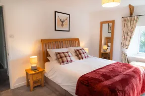 Pet-friendly Vintage Cottage, No Deposit - Image 5