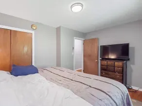 family home - Image 5