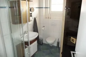 , alloggi confortevoli, 2 terrazzi, 200 m dalla spiaggia ideale per le famiglie - Image 3