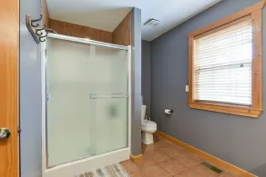 Loving Life Lodge - Resort Access, Private Lake, Pools, Golf, Screened Porch - Image 3