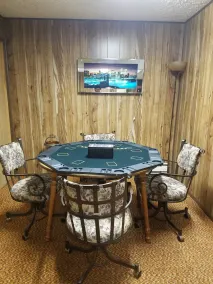 4br 2ba Chalet in Poconos that sleeps 10 - Image 3