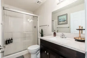 Elegant Desert Oasis near ASU & Downtown Tempe - Image 3