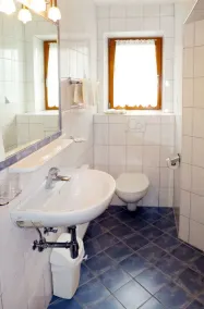 Bonito apartamento en villa para 2 personas con WIFI, TV y terraza - Image 3