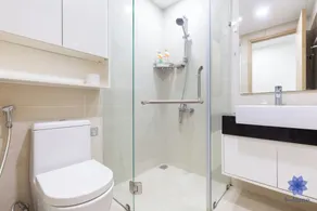 2Brs Apartment near Tan Son Nhat Airport, Free Gym & Pool - Image 3