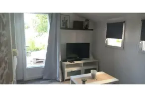 Cosy Provencal cottage with pool access. - Image 2