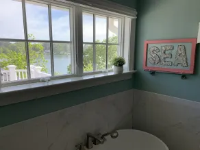Waterfront panoramic point w/ pool, perfect for traveling couples, families - Image 3