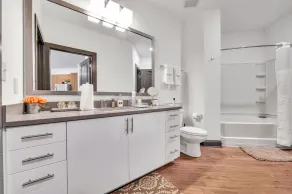 Mins➞Downtown/Med District★ Fully Stocked★24hr Gym★2Bds★2TVs - Image 5