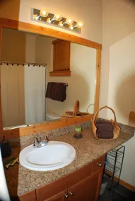 *** MEILLEUR TARIF 3bed / 2bath SLEEPS 6 *** GREAT LOCATION - PROCHE DE TOUS LES DOMAINES DE SKI - Image 2