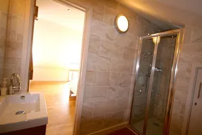 Award winning Cottage by the sea Tennis/Fast WIFI/Dog/Jacuzzi walk to beach - Image 3
