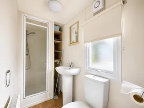 Gorgeous Caravan With Decking In Breydon Water Holiday Park, Ref 10081B - Image 3