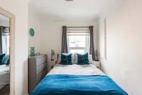 Charming Terraced House in Central Hoylake - Image 5