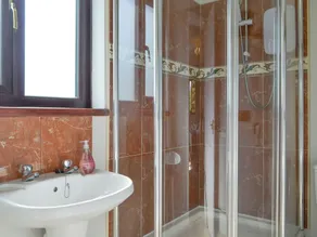 4 bedroom accommodation in Winscales - Image 2